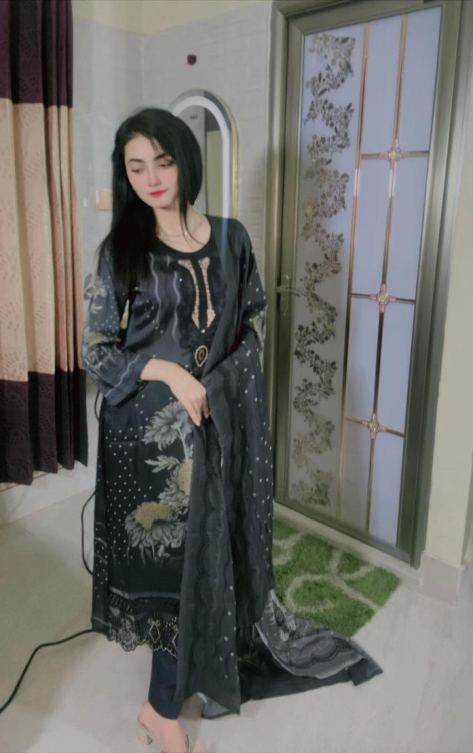 proimg/102044/Black1.jpg